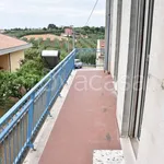 Rent 3 bedroom house of 76 m² in Vasto