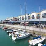 Rent 2 bedroom flat in Brighton Marina