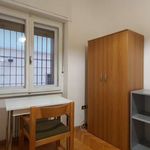 Rent a room in Trento