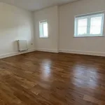 Rent 2 bedroom flat in Stratford-on-Avon