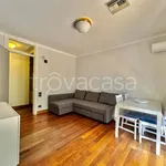 Rent 2 bedroom apartment of 50 m² in Napoli