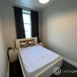 Rent 2 bedroom flat in Aberdeen