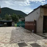 Affitto 4 camera appartamento di 95 m² in Terni