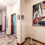 Rent 1 bedroom apartment of 60 m² in Como