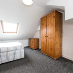 Rent 6 bedroom house in Leeds