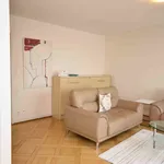 Miete 2 Schlafzimmer wohnung von 840 m² in Zurich