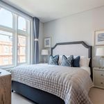 Rent 2 bedroom flat in Mayfair