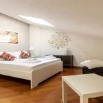 Rent 1 bedroom apartment of 73 m² in bologna