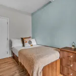 Rent 1 bedroom apartment in Leeds