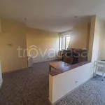 Affitto 2 camera appartamento di 58 m² in Anguillara Sabazia