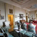 Rent 6 bedroom apartment of 200 m² in Rome