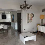 Rent 2 bedroom apartment of 95 m² in Παλαιό Φάληρο