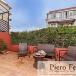 Rent 2 bedroom apartment of 50 m² in Naples