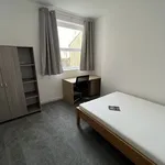 Rent 5 bedroom house in Swansea