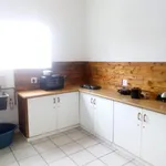 Rent 5 bedroom house in Port Elizabeth