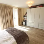 Rent 3 bedroom apartment in South East England