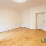 Pronajměte si 3 ložnic/e byt o rozloze 102 m² v Jevany