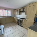 Rent 3 bedroom flat in South West England