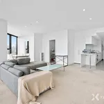 Rent 3 bedroom apartment in South Yarra