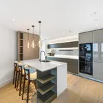 Rent 3 bedroom flat in London