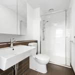 Rent 2 bedroom apartment in Melbourne CBD