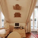 Rent 1 bedroom apartment of 35 m² in Paris