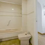 Rent a room of 120 m² in madrid