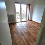 Maison de 81 m² avec 5 chambre(s) en location à FEIGNIES