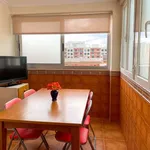 Rent a room of 90 m² in valencia