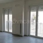 Rent 3 bedroom apartment of 750 m² in Andria