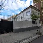 Rent 6 bedroom house of 188 m² in Universidad / Zaragoza