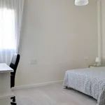 Rent a room of 90 m² in zaragoza