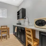 Rent 2 bedroom apartment in Welland