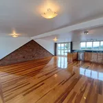 Rent 4 bedroom house in Kaipātiki