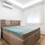 Rent 1 bedroom apartment of 50 m² in Duće