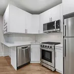 Rent 3 bedroom apartment in Manhattan