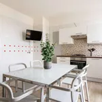 Rent a room of 177 m² in milan