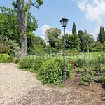 Rent 5 bedroom house of 453 m² in Rome