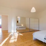 Miete 3 Schlafzimmer wohnung von 124 m² in Berlin