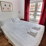 Appartement de 45 m² avec 3 chambre(s) en location à Paris