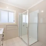 Rent 3 bedroom house in Springvale