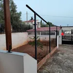 Rent 3 bedroom house of 120 m² in Καλύβια Θορικού