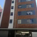 Rent 1 bedroom apartment of 250 m² in Johannesburg