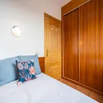 Rent a room of 391 m² in Madrid