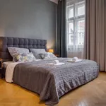 Rent 1 bedroom apartment in Praha 3