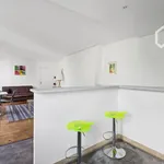 Appartement de 580 m² avec 1 chambre(s) en location à Paris