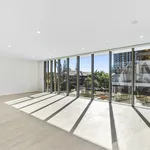 Rent 3 bedroom apartment in Gold Coast City