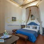 Rent 6 bedroom apartment of 300 m² in Florence