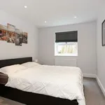 Rent 2 bedroom flat in Reigate and Banstead