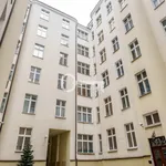 Rent 2 bedroom apartment of 45 m² in Warsaw